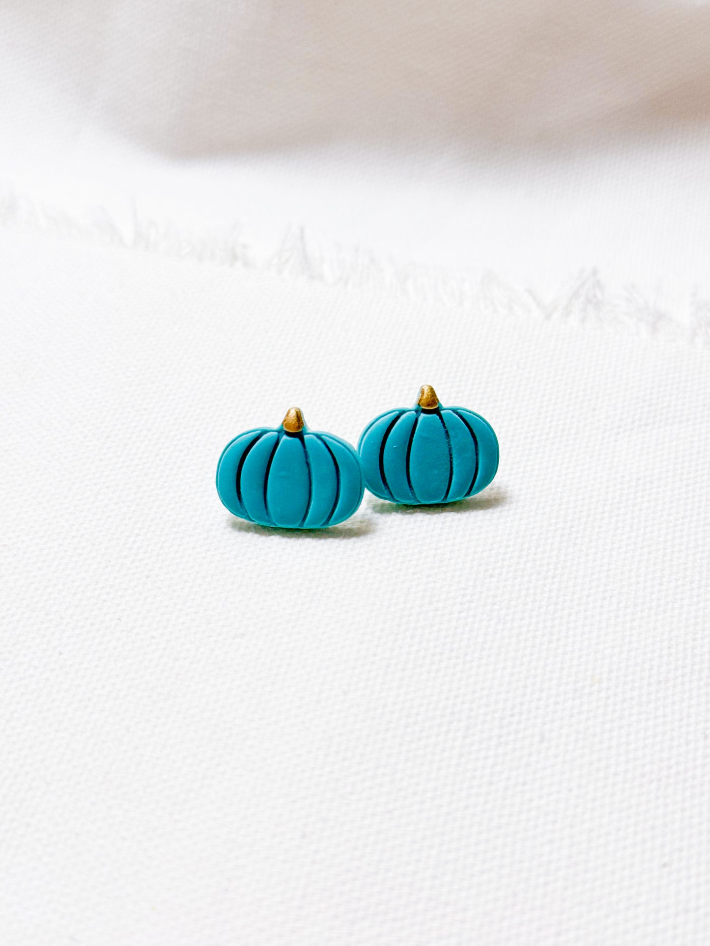 Pumpkin Studs