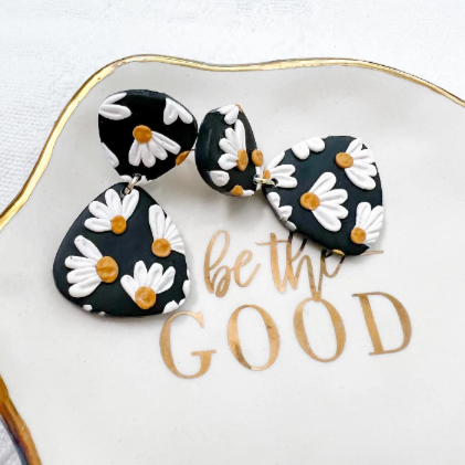 The Clara in Daisies Earrings