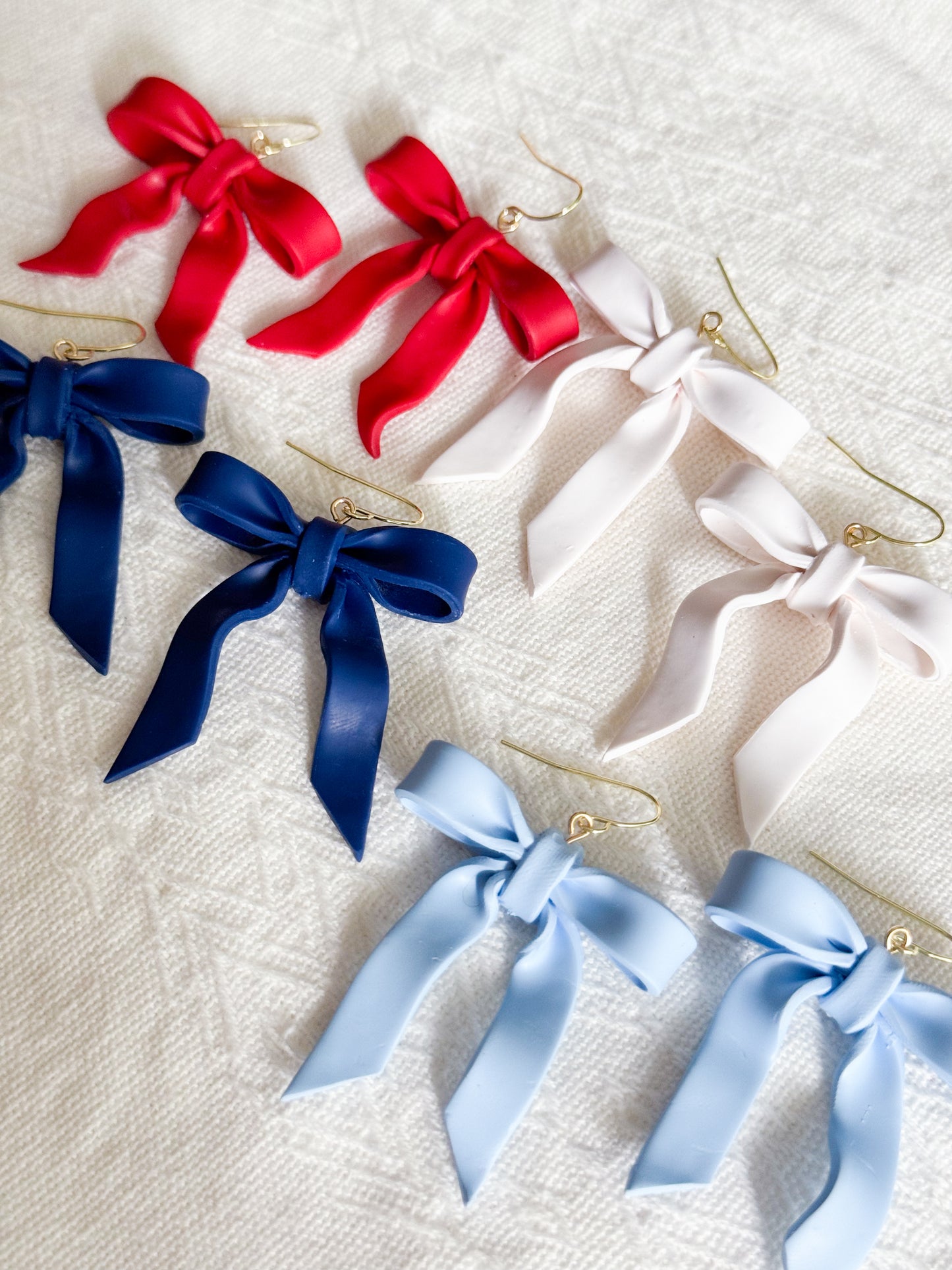 Kate Bows in Basic