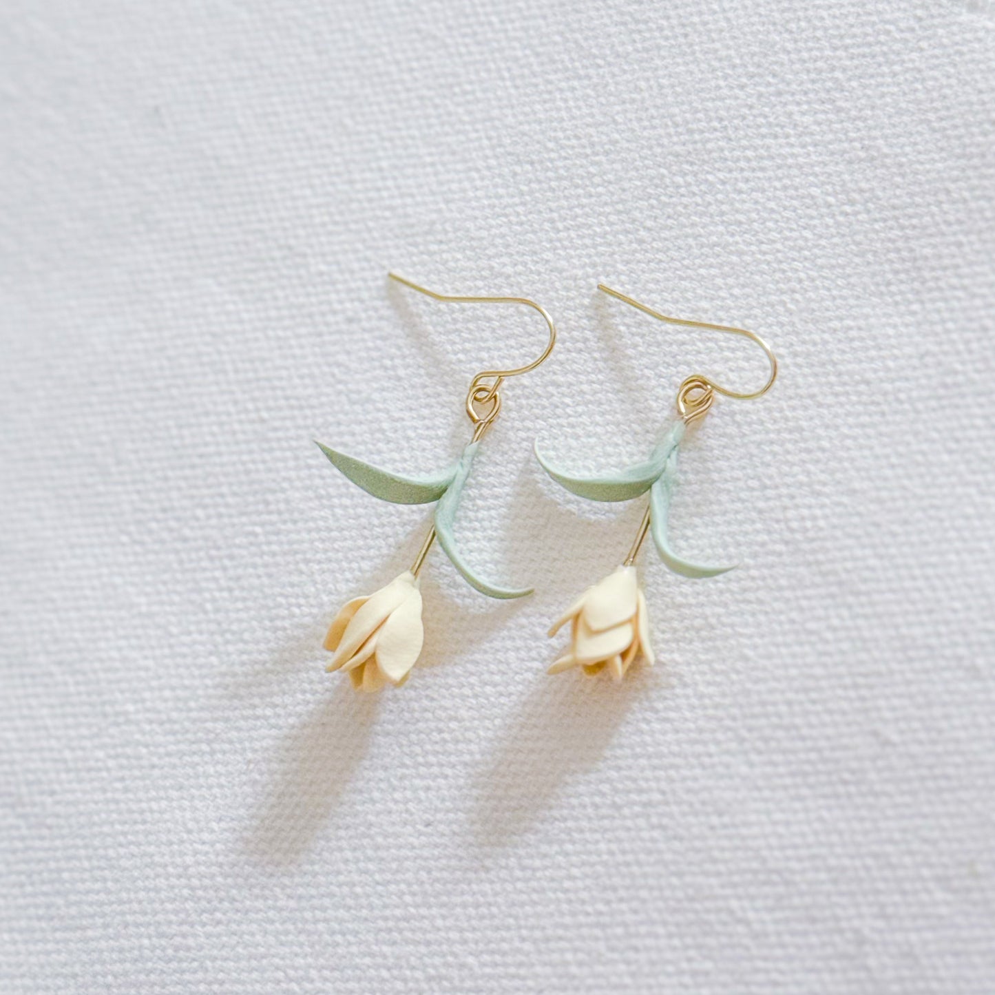 Lazy Tulips in Butter Yellow
