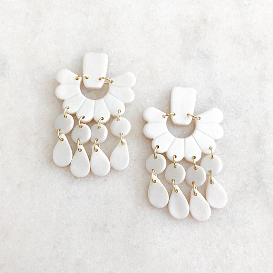 The Reese in Champagne Pearl Earrings